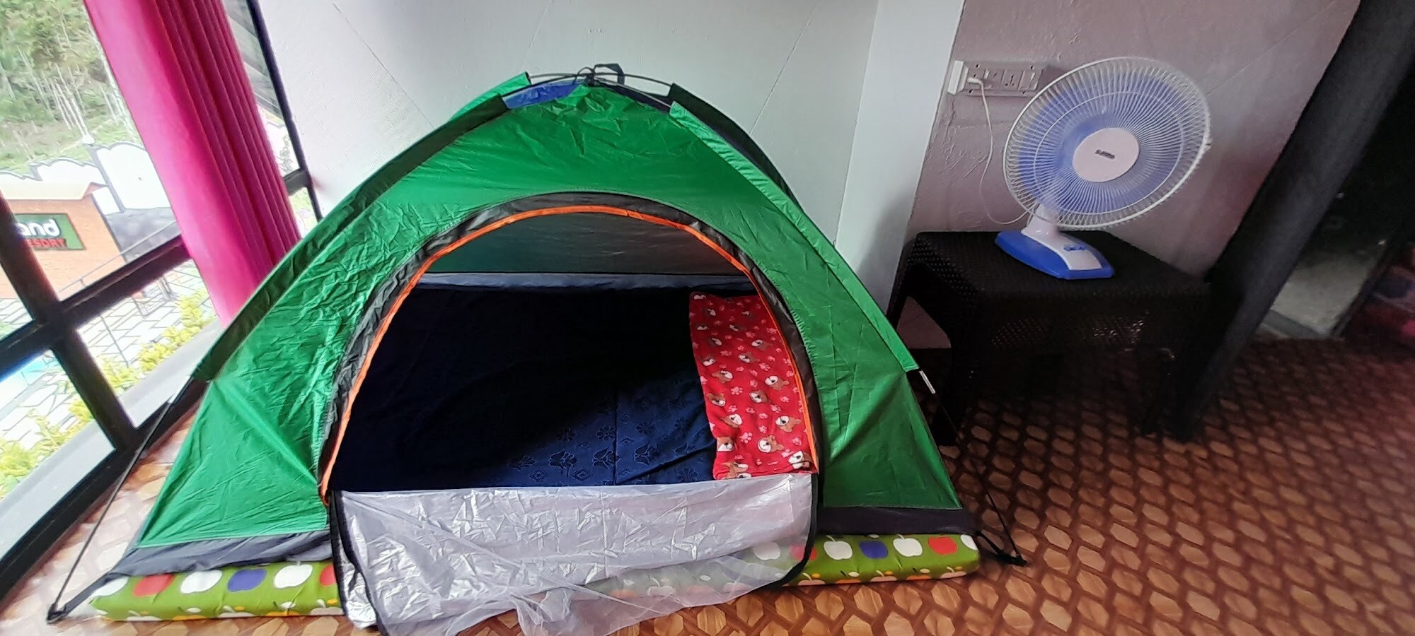 Tent stay
